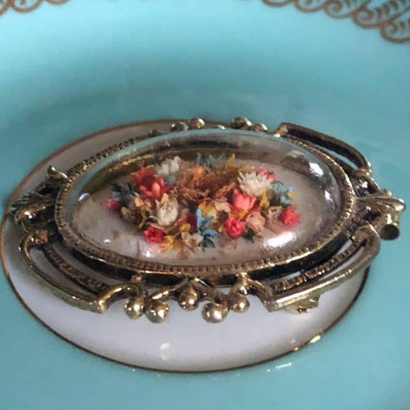 Vintage Dried Flowers Under Dome Bubble Brooch Pendant - Picture 5 of 8